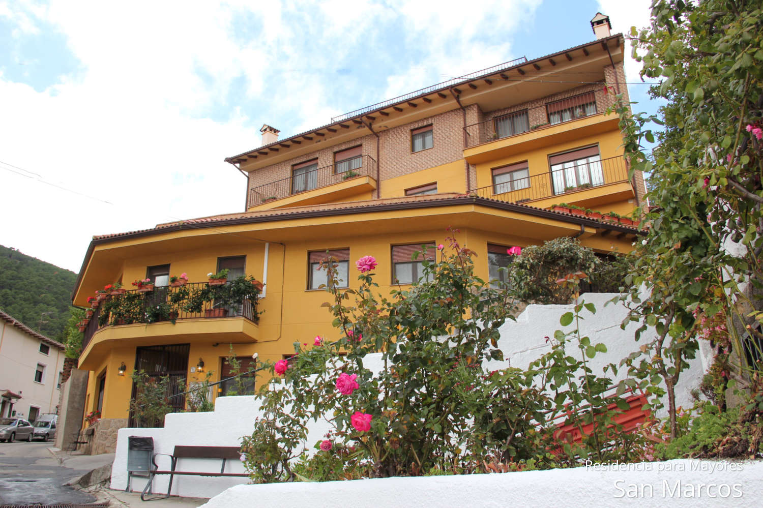 Residencia para Mayores San Marcos El Hornillo Ávila. Residencia tercera edad, de ancianos. Geriátrico, residencia geriátrica familiar en la Sierra de Gredos, Castilla y León